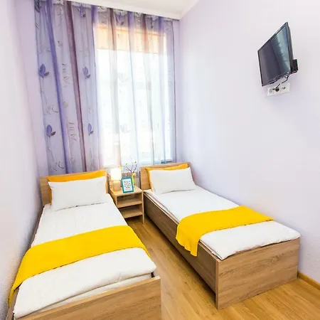 Апартаменты Modern 2br In