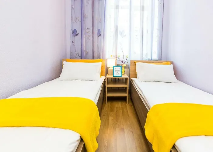 Modern 2Br Apartment In Central Lviv Apartment